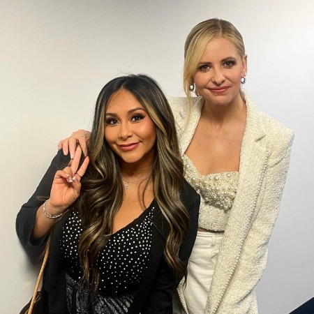 Nicole Polizzi with the American actress Sarah Michelle Gellar. 